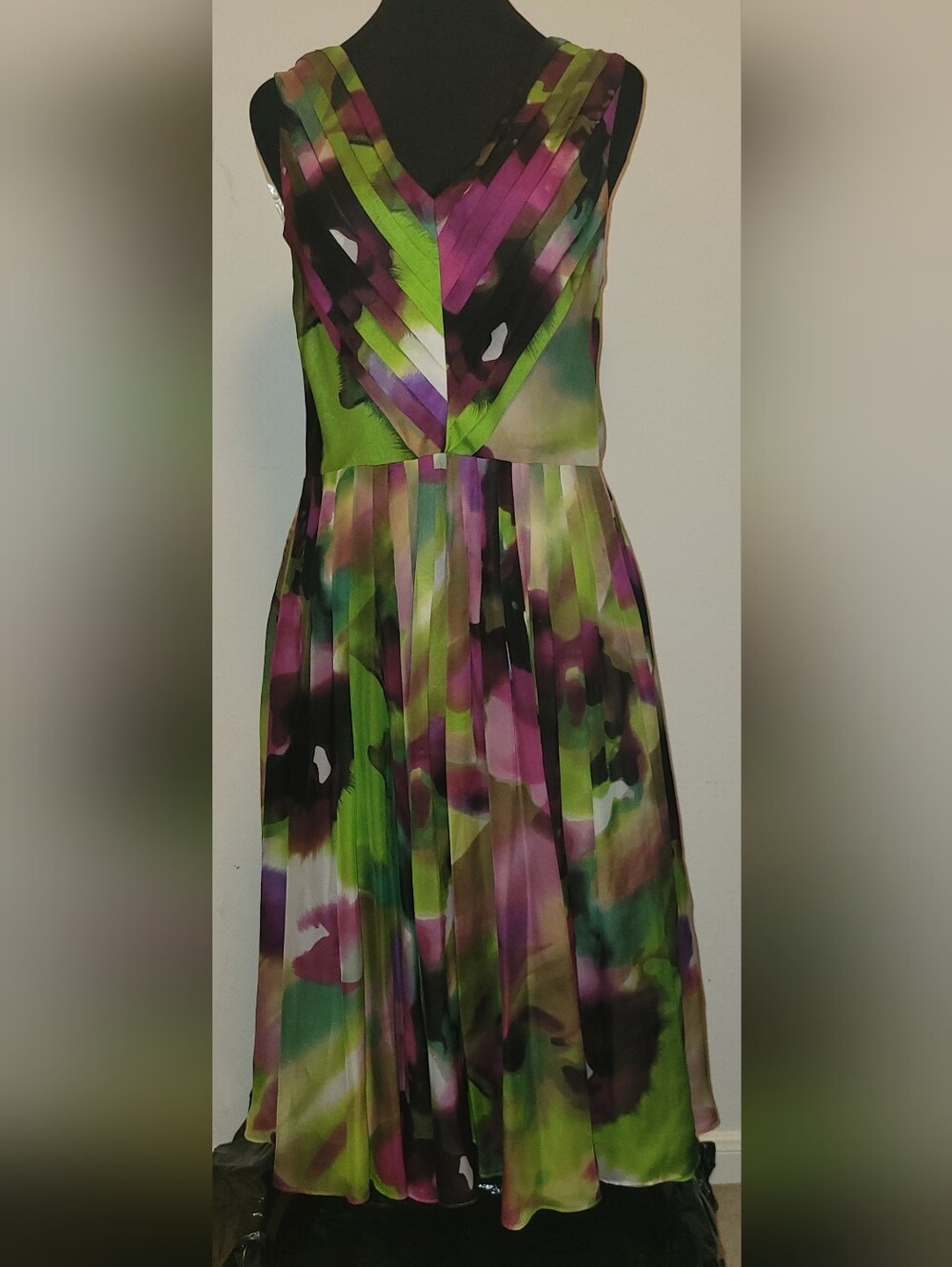Anne Klein Green, Purple & Black Abstract Pleated Maxi Dress